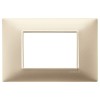 Vimar Plana Abdeckrahmen 3 Module Farbe Mattchampagne 14653.22 Vimar Plana Abdeckrahmen 3 Module Farbe Mattchampagne 14653.22