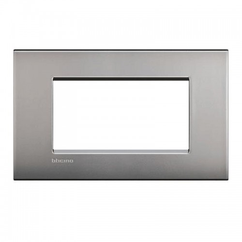 Bticino Livinglight Abdeckrahmen AIR 4 Module rußschwarz LNC4804NK Bticino Livinglight Abdeckrahmen AIR 4 Module rußschwarz LNC4804NK