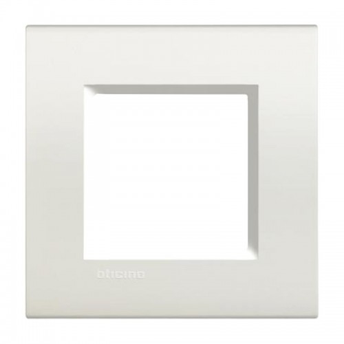 Bticino Livinglight Abdeckrahmen 2 quadratische Module weiß LNA4802BI Bticino Livinglight Abdeckrahmen 2 quadratische Module weiß LNA4802BI