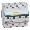 Bticino-leistungsschalter 4-POLIG, D 100A 16kA 6 module FT84D100 Bticino-leistungsschalter 4-POLIG, D 100A 16kA 6 module FT84D100