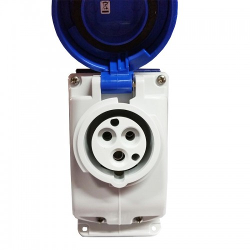 Gewiss vertikale Steckdose 2P+E 16A IP55 mit Verriegelung GW66470 Gewiss vertikale Steckdose 2P+E 16A IP55 mit Verriegelung GW66470