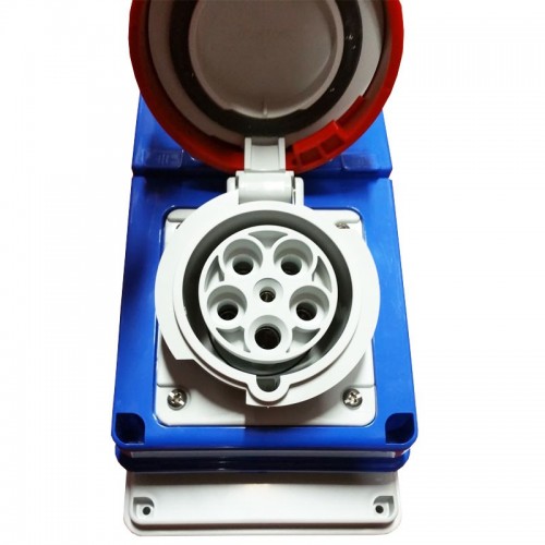 Gewiss Steckdose mit Verriegelung 3P+N+E 63A IP67 380V GW67253N Gewiss Steckdose mit Verriegelung 3P+N+E 63A IP67 380V GW67253N