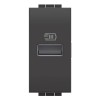 Bticino LivingLignt USB-Steckdose Typ A 5Vdc 1 Modul Anthrazit L4191A Bticino LivingLignt USB-Steckdose Typ A 5Vdc 1 Modul Anthrazit L4191A