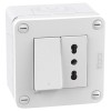 Bticino MatixGO Box 2 Module IP40 mit Schalter und Steckdose weiß 28402W2 Bticino MatixGO Box 2 Module IP40 mit Schalter und Steckdose weiß 28402W2