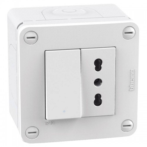 Bticino MatixGO Box 2 Module IP40 mit Schalter und Steckdose weiß 28402W2 Bticino MatixGO Box 2 Module IP40 mit Schalter und Steckdose weiß 28402W2