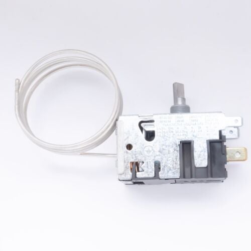 THERMOSTAT DANFOSS 077B0025, 3C, Kapillarrohr 800mm, wärme -15/-23, kälte -21,9/-32°C 250V 6A - halbmondförmiger Stift 6x4,6 mm THERMOSTAT DANFOSS 077B0025, 3C, Kapillarrohr 800mm, wärme -15/-23, kälte -21,9/-32°C 250V 6A - halbmondförmiger Stift 6x4,6 mm